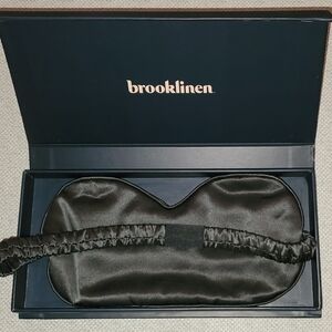 Brooklinen Elegant Black Silk Eye Mask